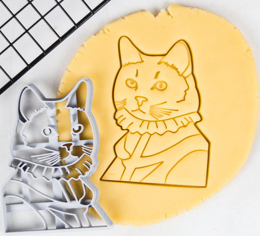 Renaissance Cat Old Painting Style Cookie Cutter - Purr-fect for Cookies & Ceramics