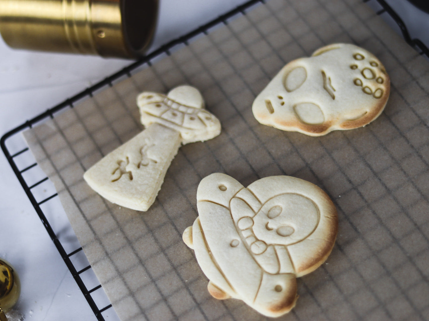 Alien-Themed Cookie Cutter - Alien Head and More!