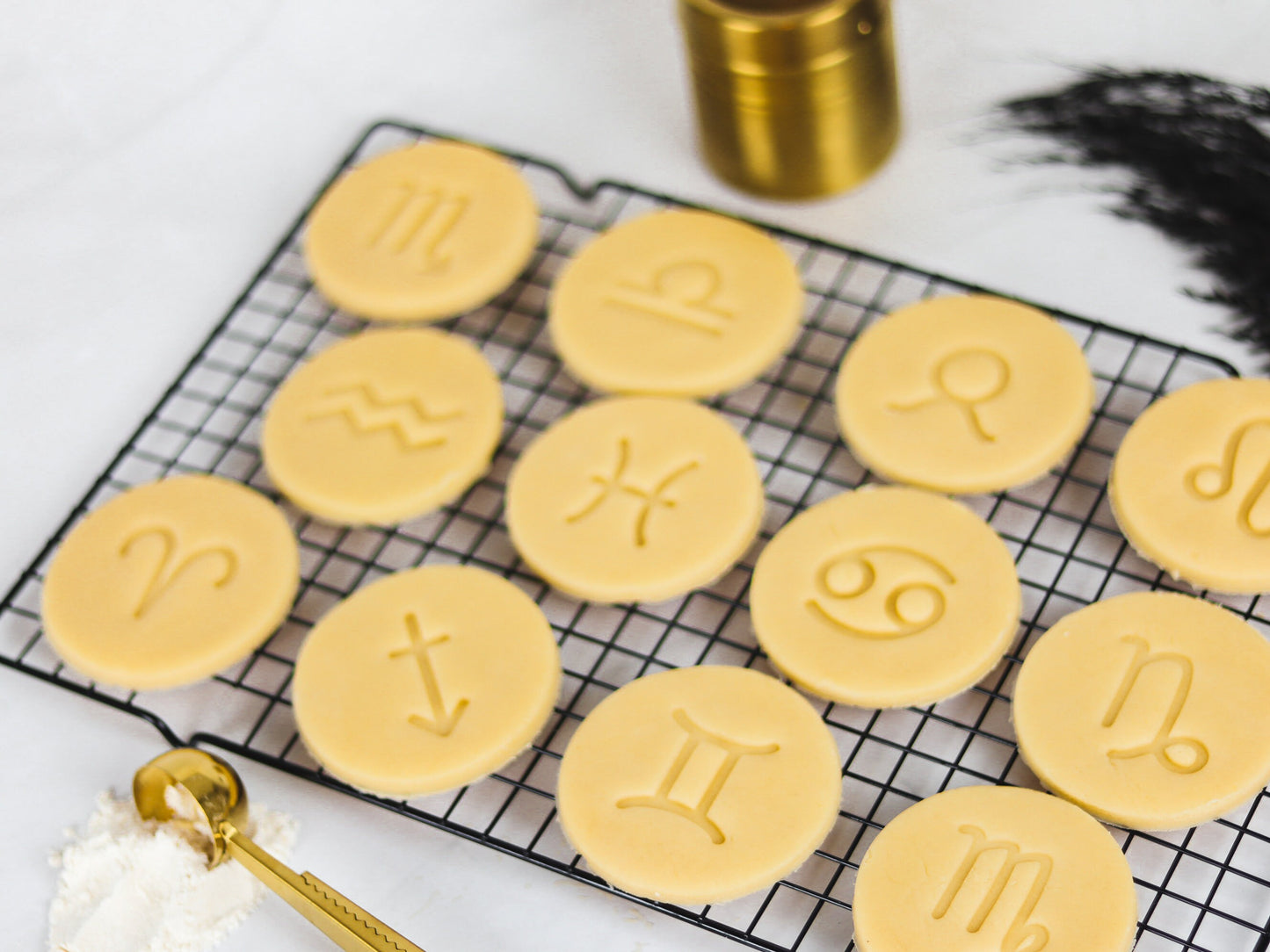 Taurus Zodiac Cookie Cutter - Astrology-Themed Baking Tool for Cookies and Ceramics