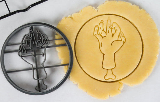 Halloween Zombie Hand Cookie Cutter - Spooky PLA Tool for Baking & Ceramics - Handcrafted Undead Fun for All Ages!