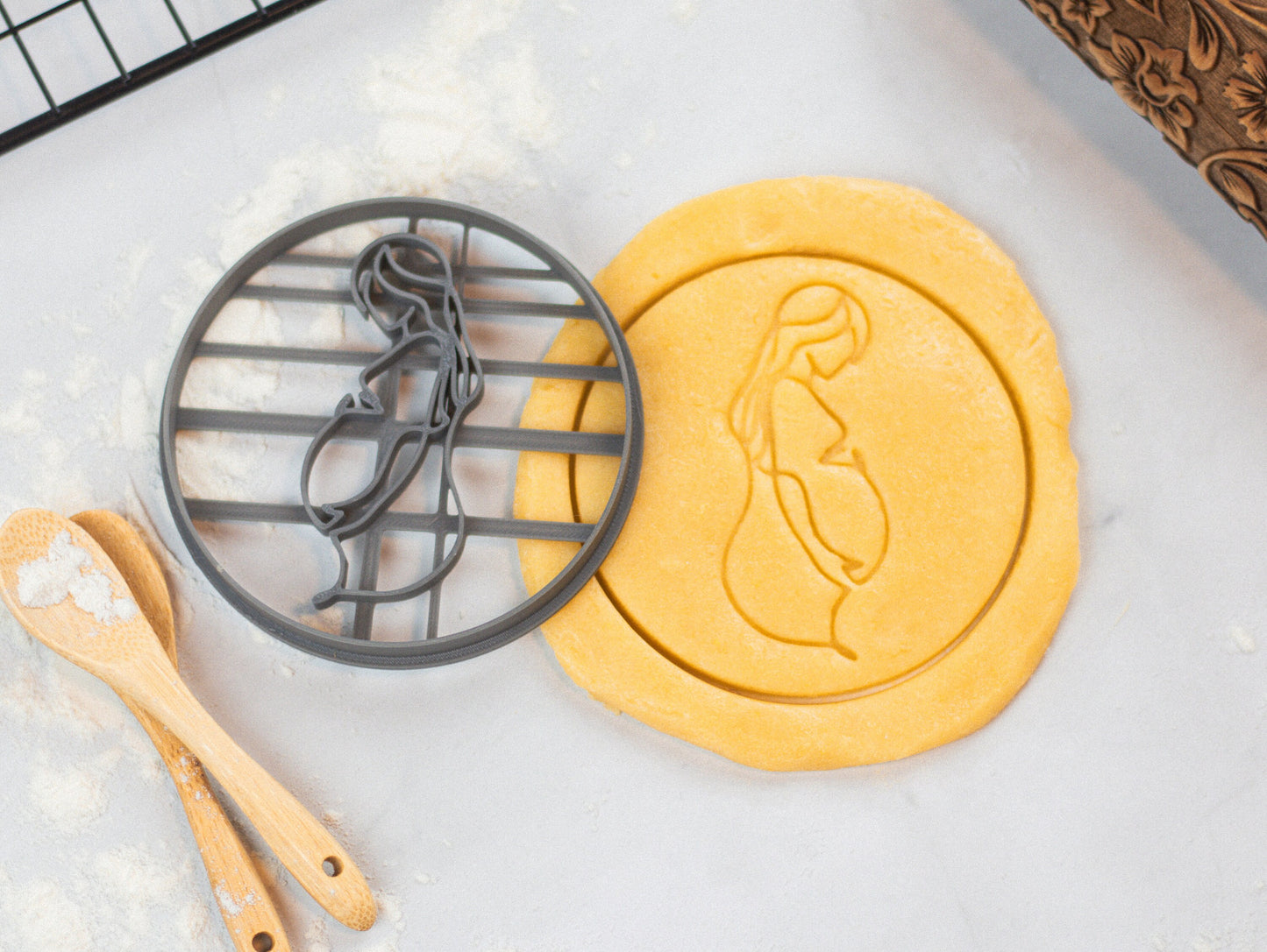 Pregnant Woman Cookie Cutter - Ideal for Baby Shower, Fondant, Baking, Biscuit, Tea Party!