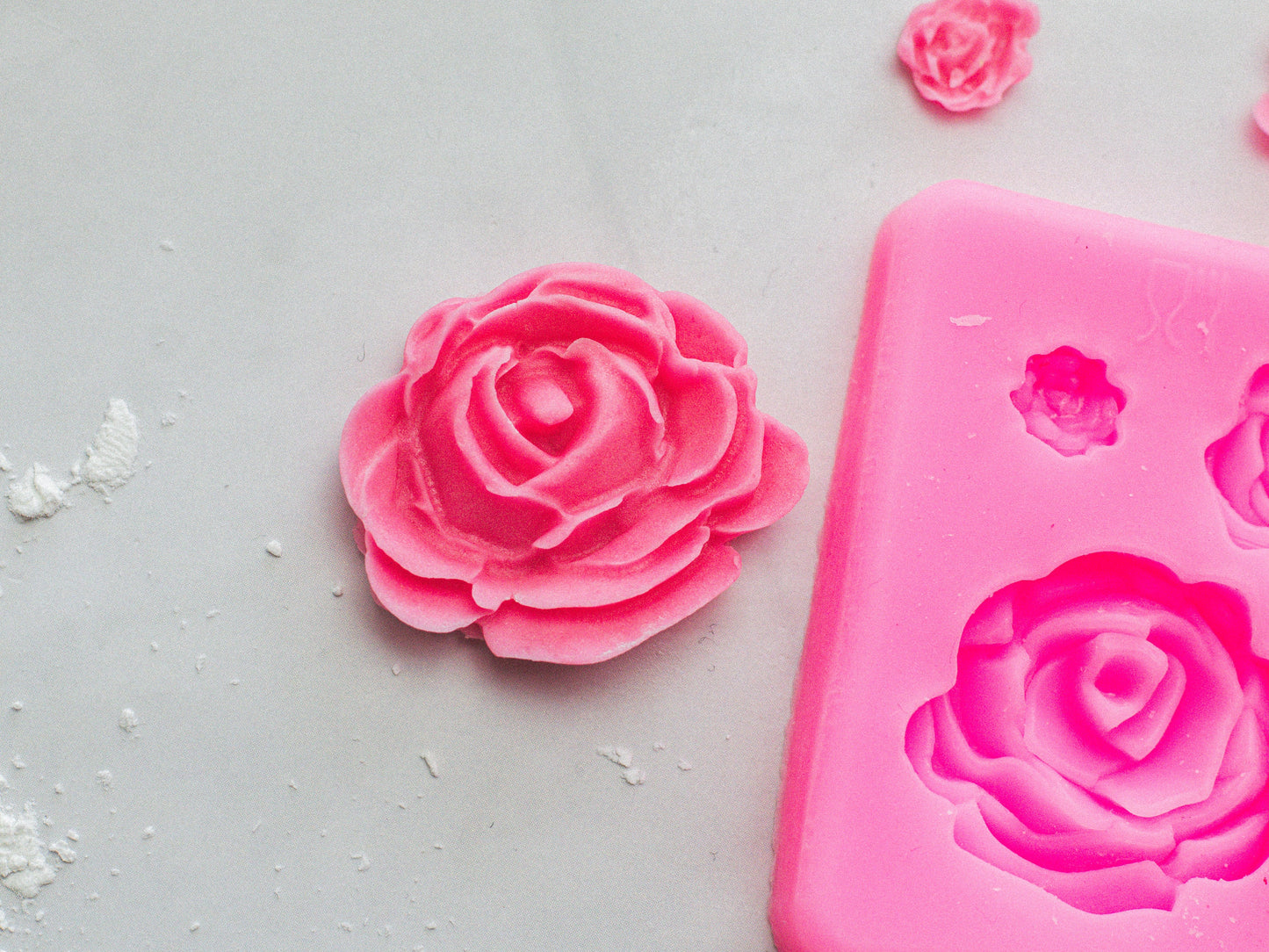 Roses Silicone Molds for cakes and Fondant, Cookies, Biscuits, Parties, Events, Anniversaries and Weddings